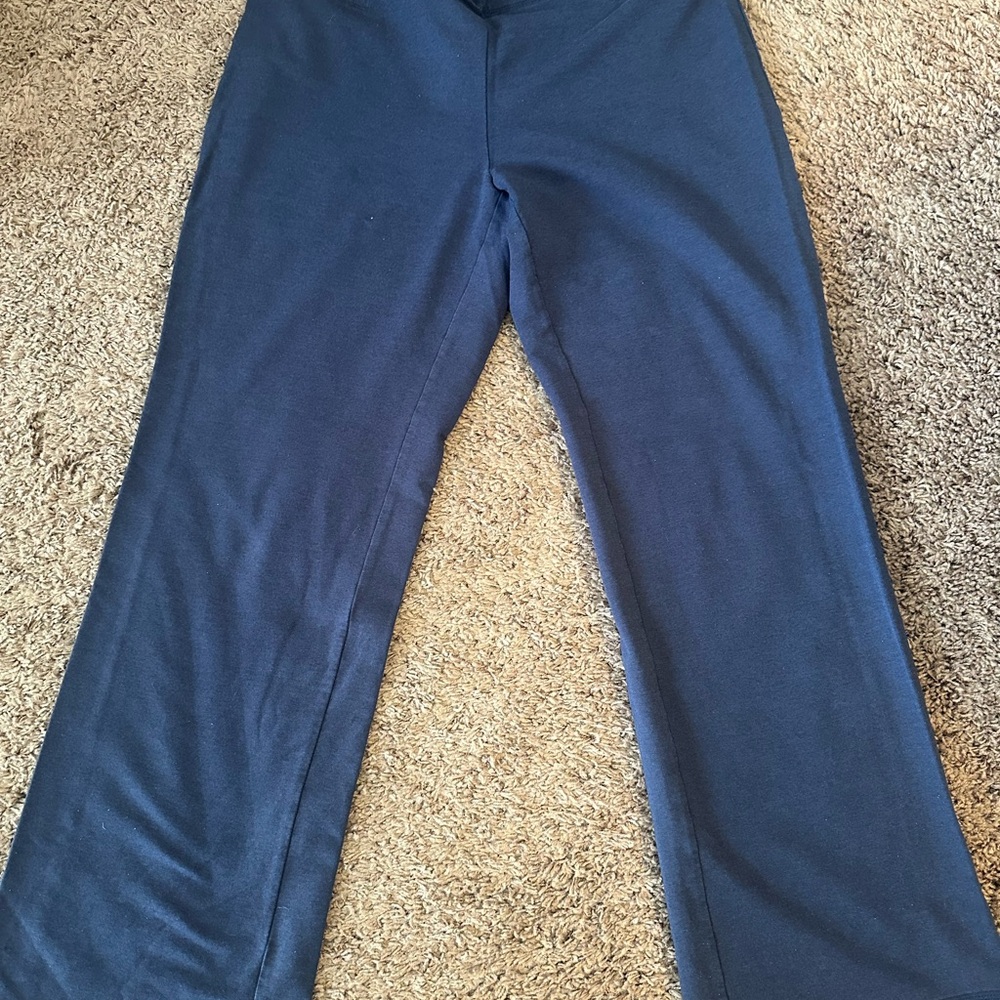 Charter Club Navy Women’s Stretch Bootcut Sweatpants